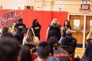 Keirsten Nicole Hodgens (SIX cast member) Nicole Kyoung-Mi Lambert (SIX cast member), Photo