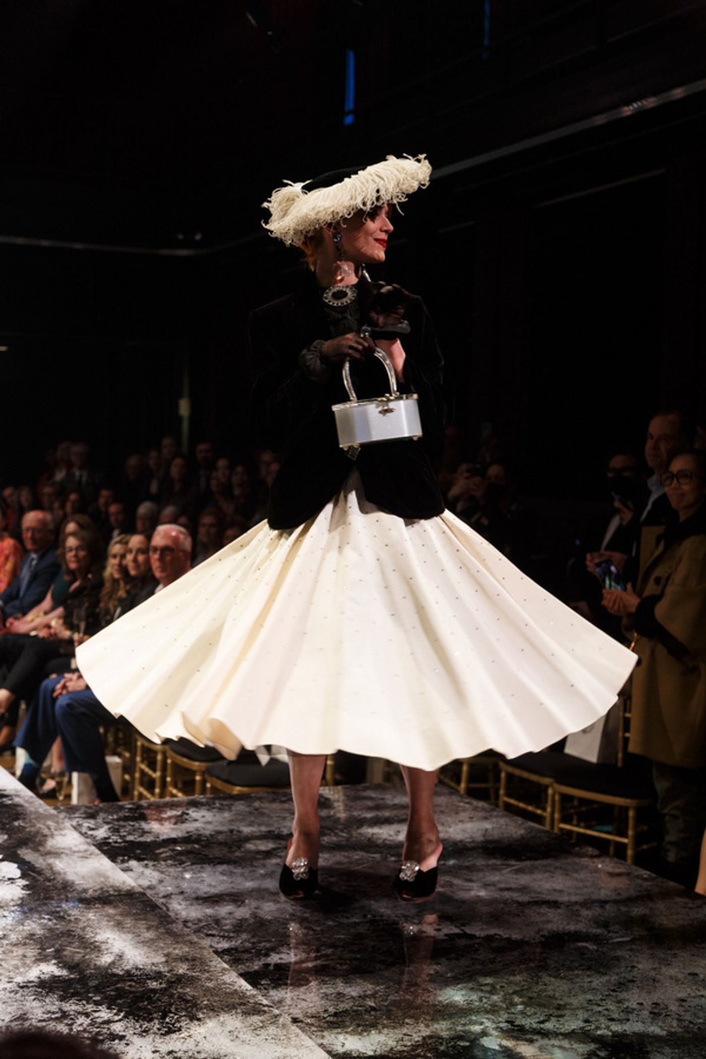 Photos: Pittsburgh Opera Presents DIVA DREAMS AND FASHION QUEENS Fashion Show  Image