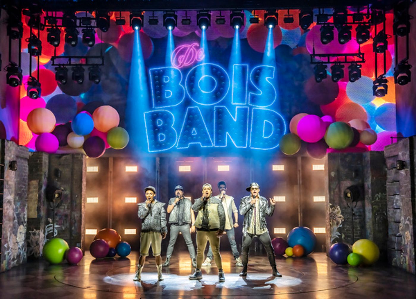 Photos: First Look at Keala Settle, Tom Francis, and More in & JULIET  Image