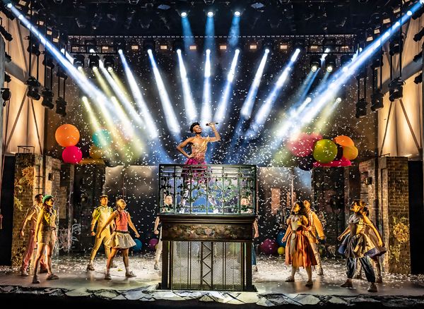Photos: First Look at Keala Settle, Tom Francis, and More in & JULIET — photo 6 of 10