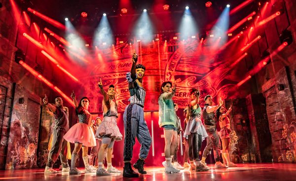 Photos: First Look at Keala Settle, Tom Francis, and More in & JULIET — photo 7 of 10