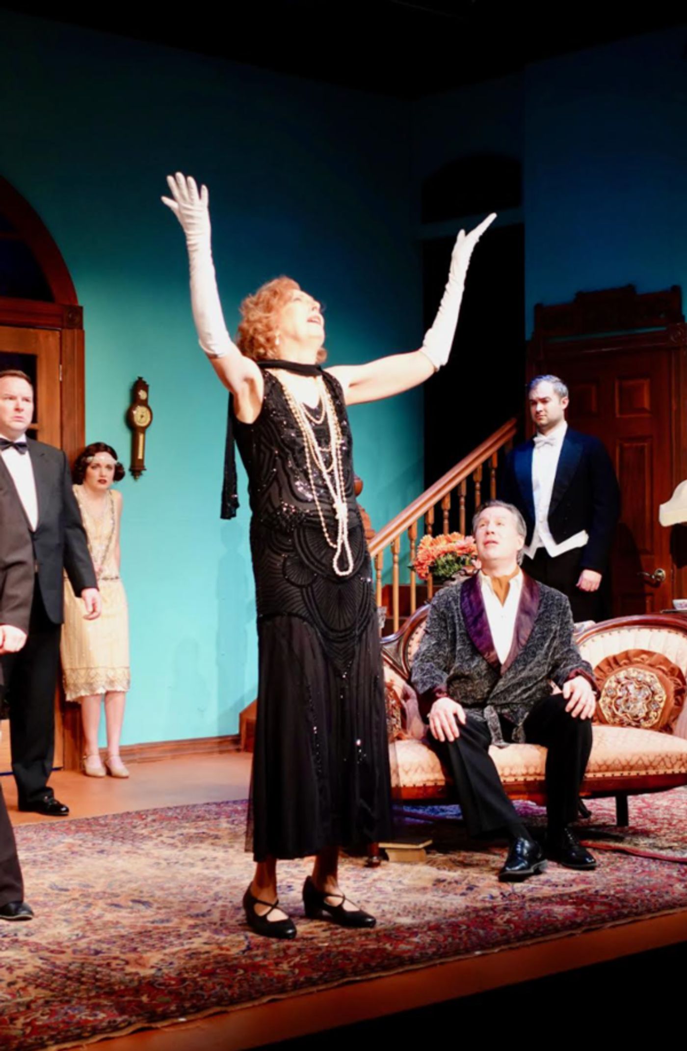 Photos: Inside Look at The Town Players of New Canaan's Production of HAY FEVER  Image