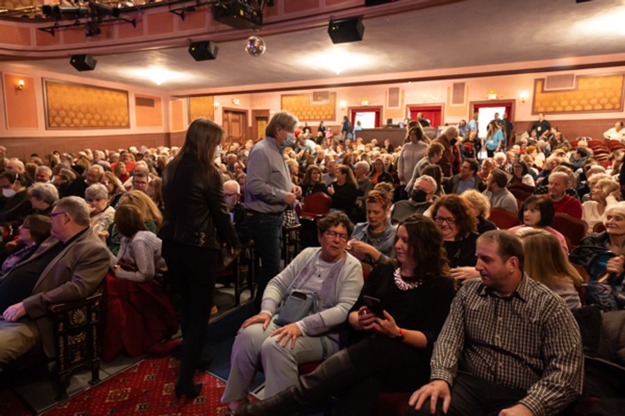 Photos: Inside Mount Vernon Arts Consortium presents AMY GRANT Image