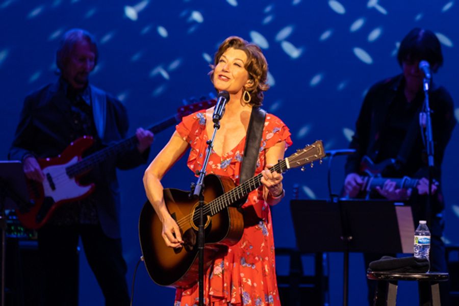 Photos: Inside Mount Vernon Arts Consortium presents AMY GRANT Image
