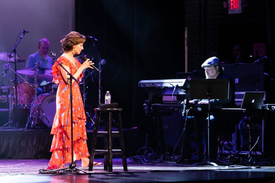Photos: Inside Mount Vernon Arts Consortium presents AMY GRANT Image