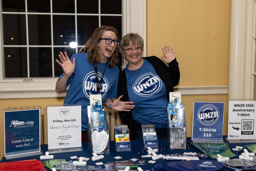 Photos: Inside Mount Vernon Arts Consortium presents AMY GRANT Image