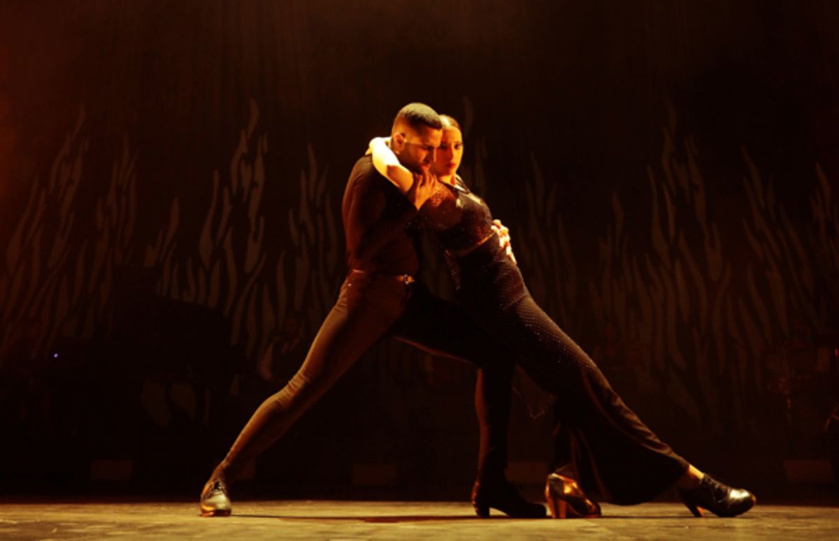 David Gutiérrez and Paula Reyes
Photo courtesy of
Barcelona Flamenco Ballet at Photos: Barcelona Flamenco Ballet Brings LUXURIA to Alex Theatre