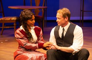 Jennifer Shelton and Scott Roberts
Photo by Kayte Deioma @ BroadwayWorld Jennifer Shelton and Scott Roberts
Photo by Kayte Deioma Photo