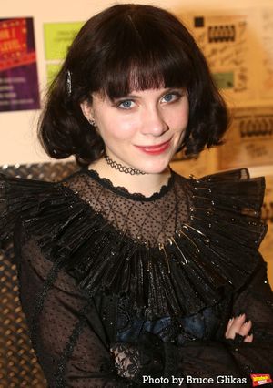 Elizabeth Teeter @ BroadwayWorld Elizabeth Teeter Photo