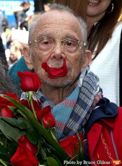 Joel Grey Photo