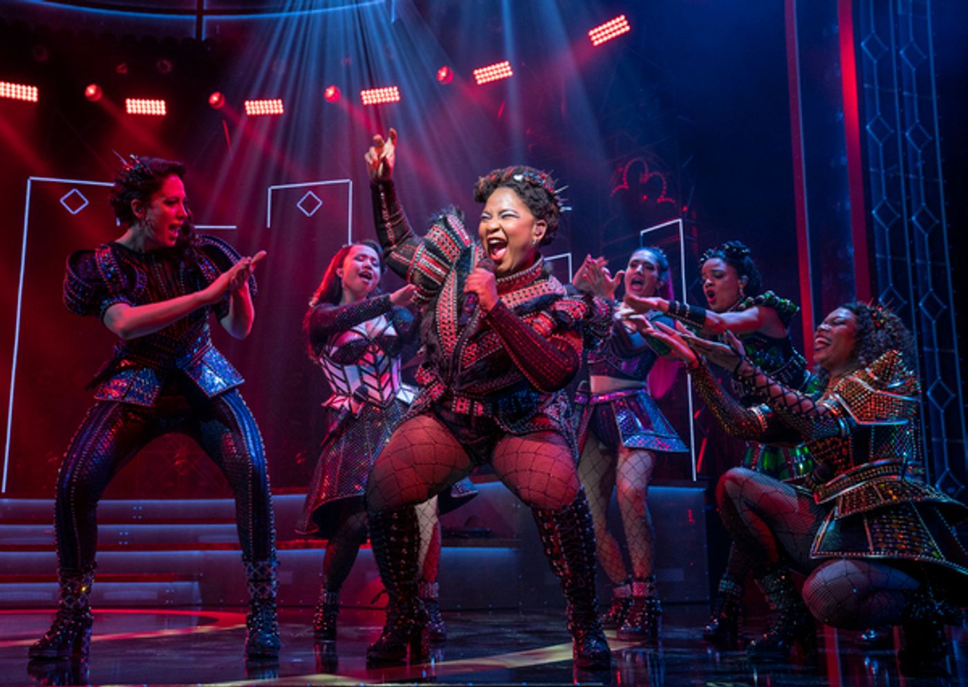 Photos: Get A First Look At SIX on Tour  Image