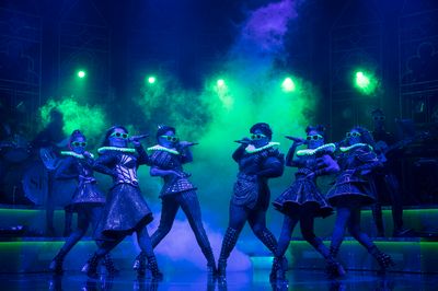 The North American Tour Aragon Company of SIX. Photo