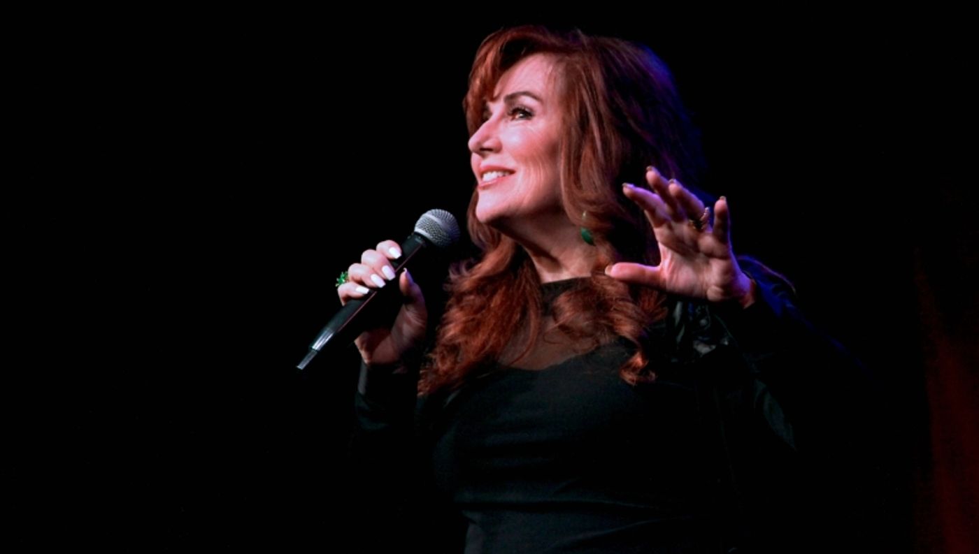 Review: DEBBIE GRAVITTE PLUS ONE... WITH STEPHEN SCHWARTZ Turns Birdland Into a Living Room  Image