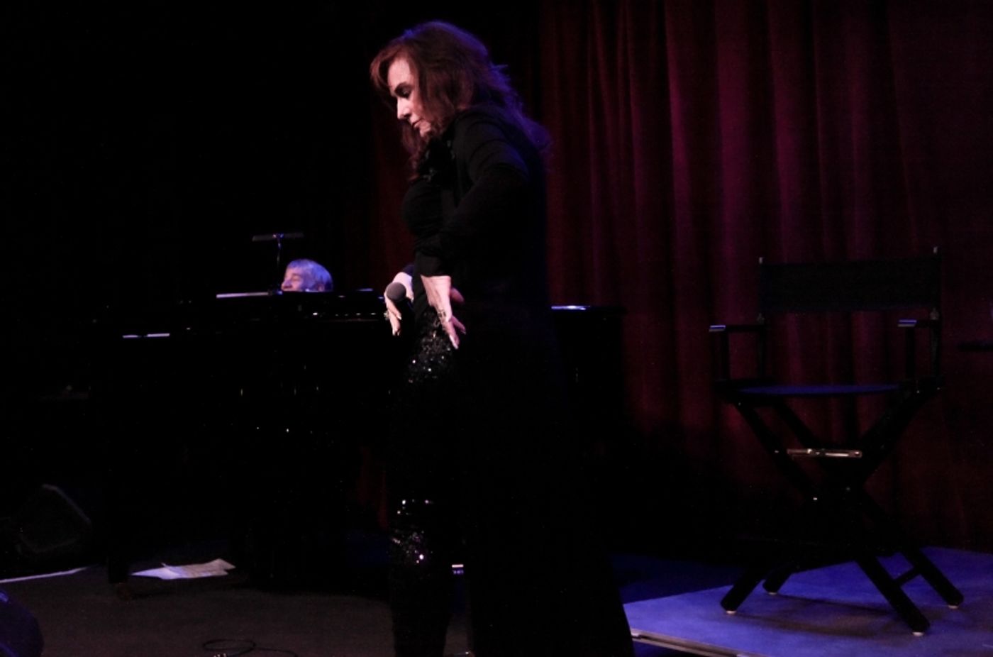 Review: DEBBIE GRAVITTE PLUS ONE... WITH STEPHEN SCHWARTZ Turns Birdland Into a Living Room  Image