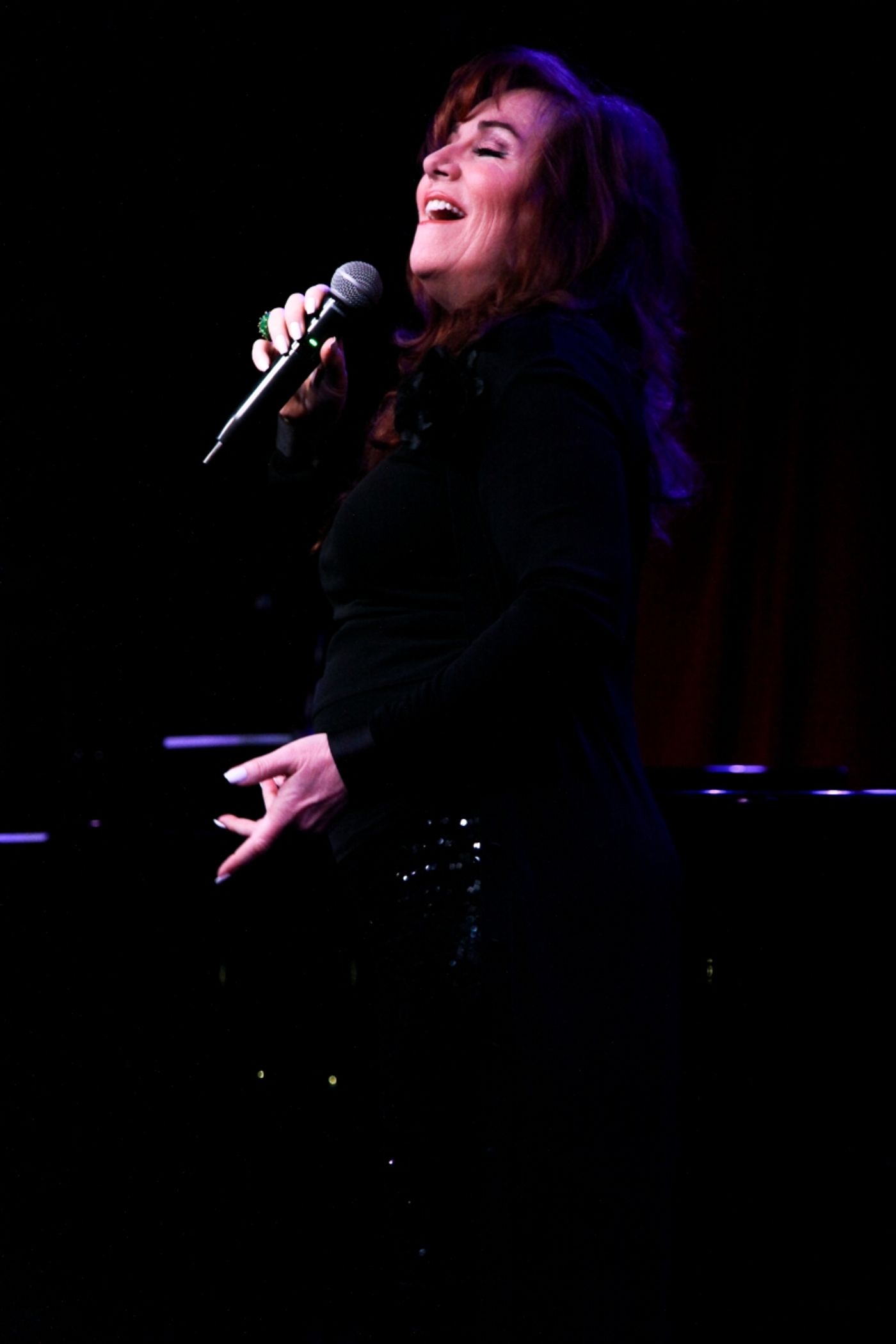 Review: DEBBIE GRAVITTE PLUS ONE... WITH STEPHEN SCHWARTZ Turns Birdland Into a Living Room  Image