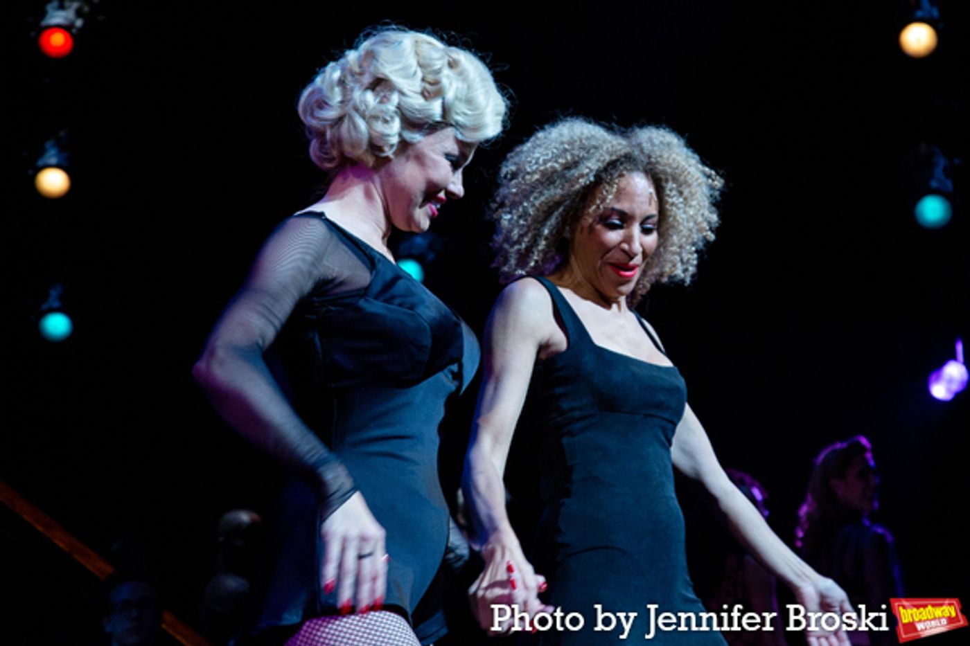 Photos: CHICAGO Star Pamela Anderson Takes Her First Bows on Broadway!  Image