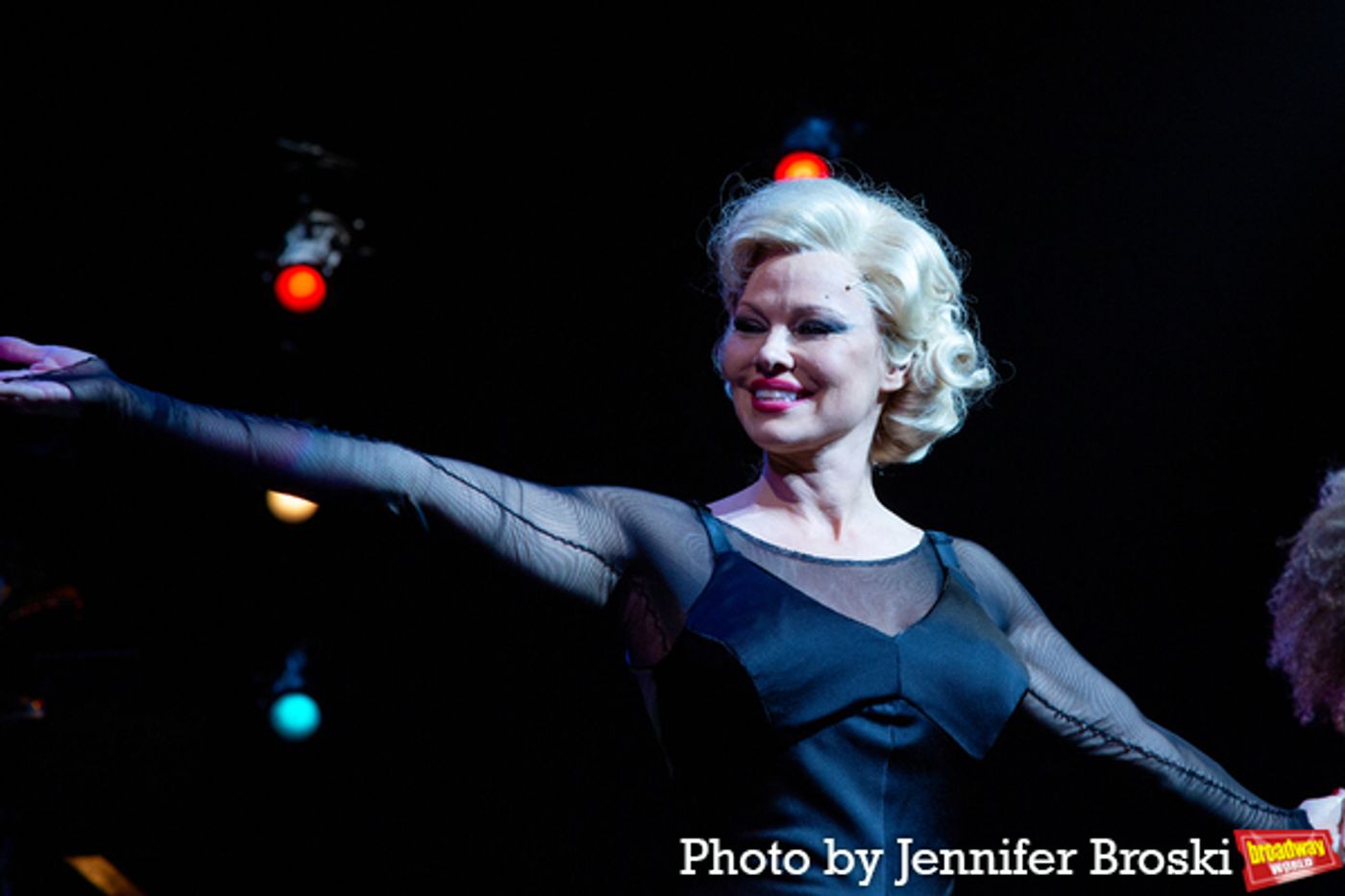 Photos: CHICAGO Star Pamela Anderson Takes Her First Bows on Broadway!  Image