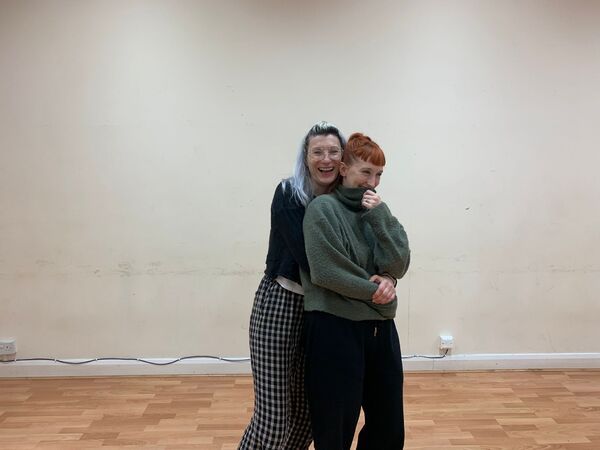 Stella Taylor, Gabriella Schmidt  Photo