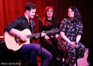Sam Gravitte, Debbie Gravitte, Lindsay Pearce @ BroadwayWorld Sam Gravitte, Debbie Gravitte, Lindsay Pearce Photo