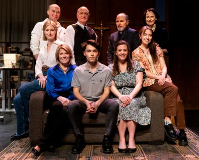 The cast Photo