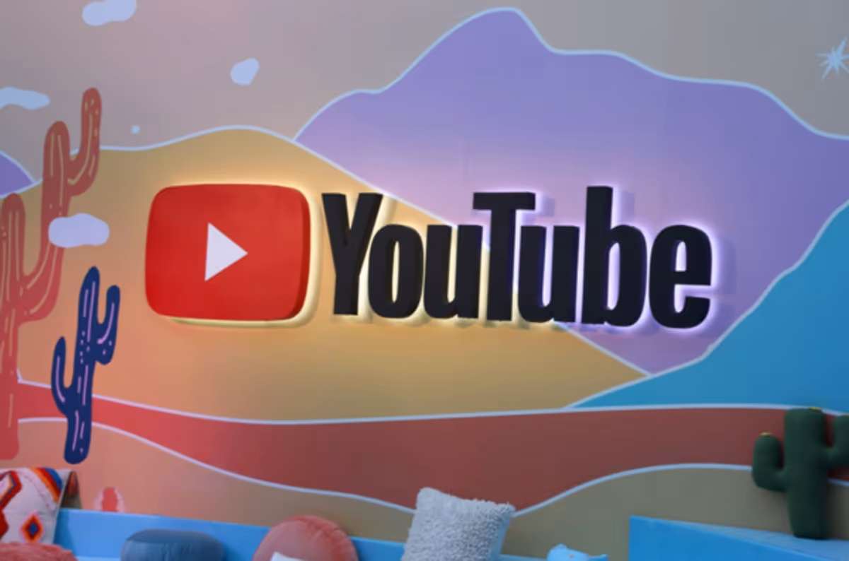 General view of atmosphere at the YouTube Artist Lounge during weekend 1 of Coachella 2022 at Empire Polo Club on April 15, 2022 in Indio, California. (Photo by Anna Webber/Getty Images for YouTube) at Photos: Inside Look at YouTube Presents Front Row Coachella Livestream Event