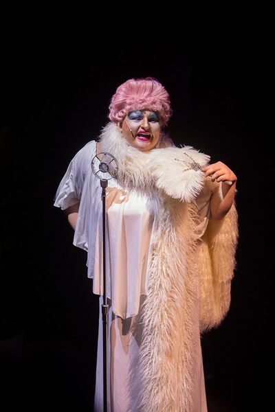 Jonathan Chisolm II as Zaza Photo