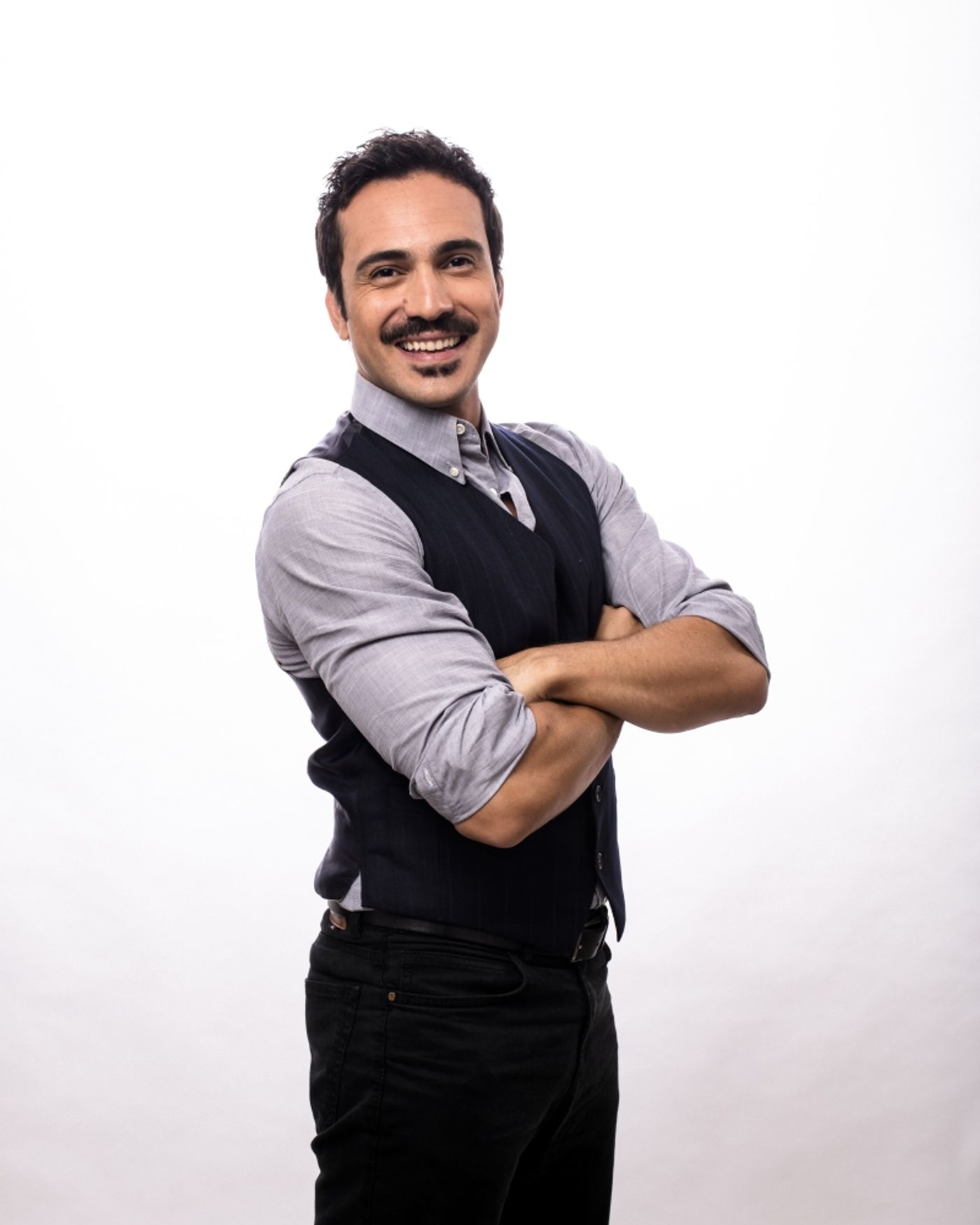 With Only Two Performances A NIGHT ON BROADWAY Talks About Two Brazilians in Search of the American Dream on the Great White Way  Image