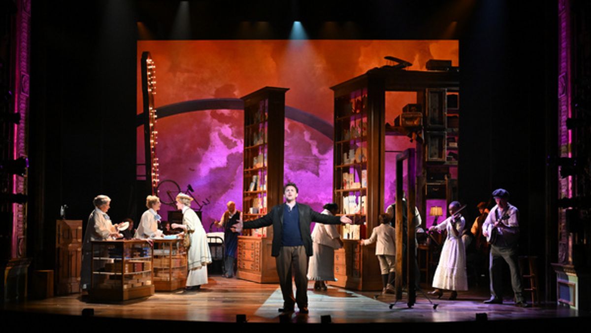 Jason Danieley and the cast at 