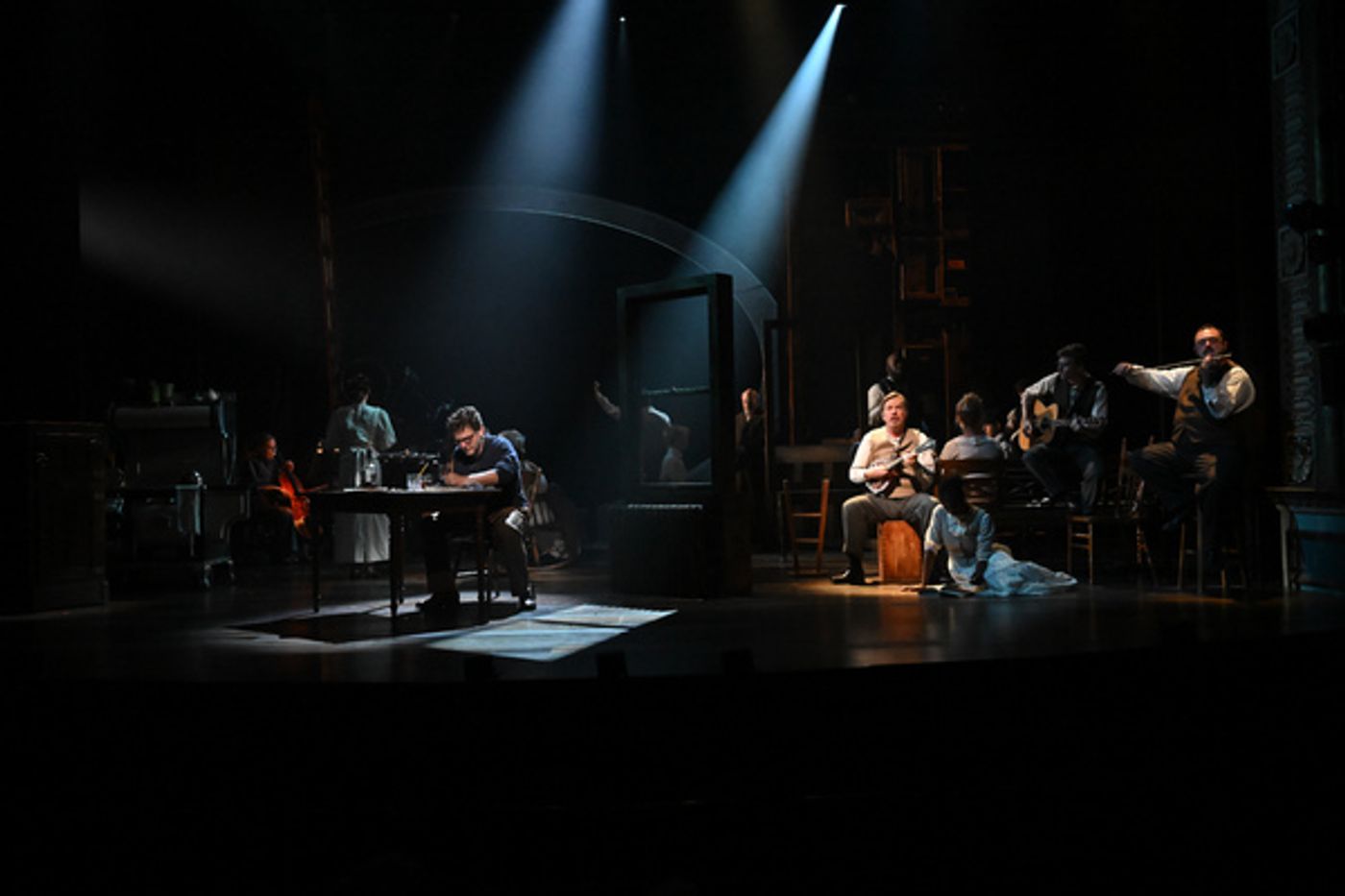 Photos: First Look at Jason Danieley & More in the World Premiere of KNOXVILLE  Image