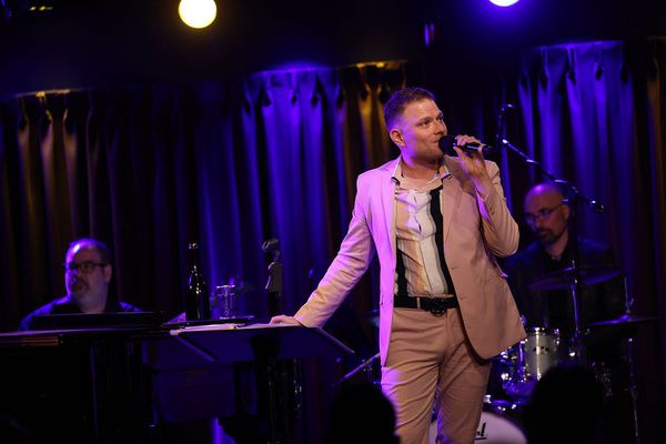 Robert Bannon presents Rewind Live at Greenroom 42  For more info- www.ROBERTBANNON.c Photo