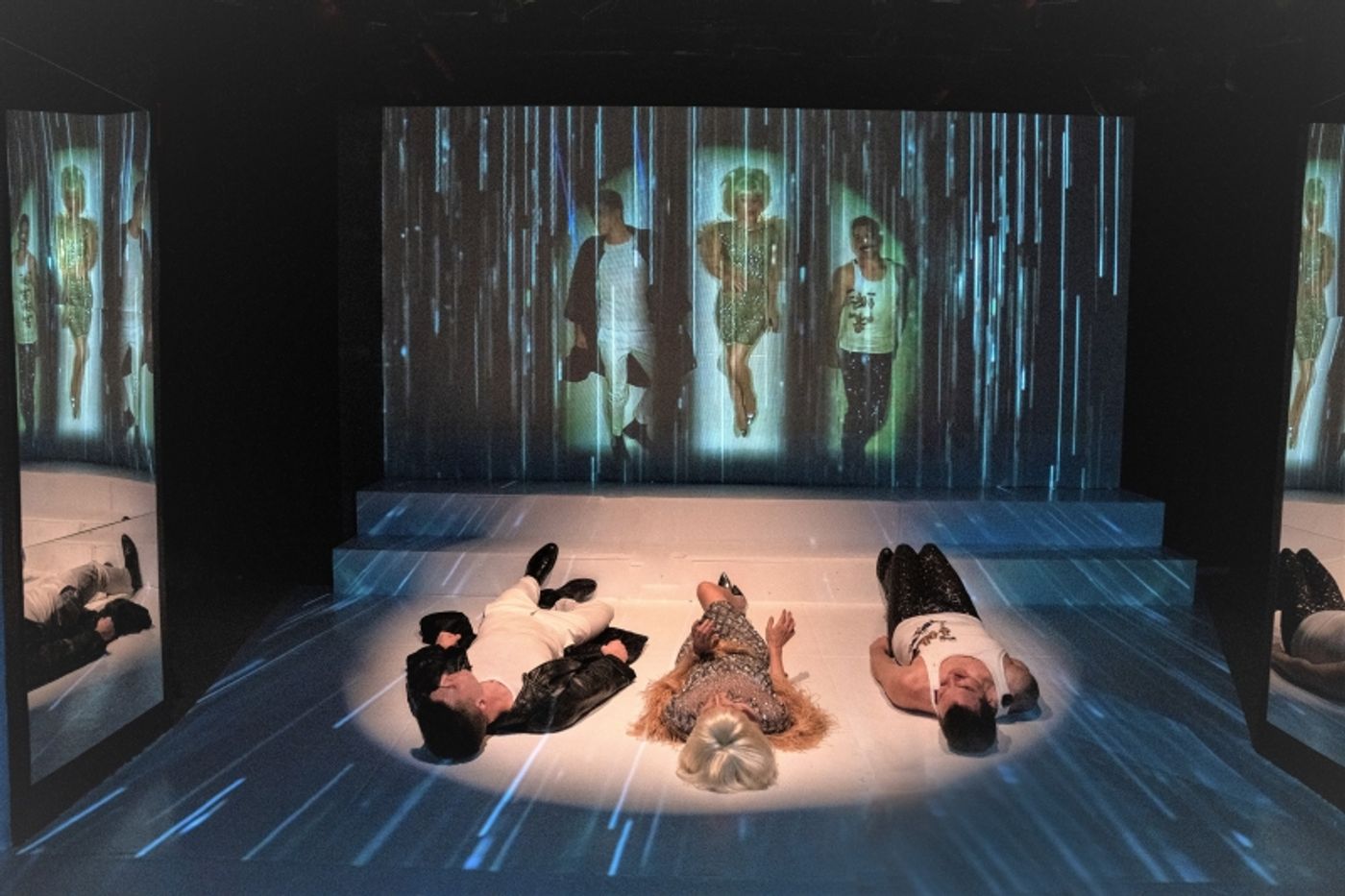 Review: COSMICOMICS at The New Stage Theatre  Image