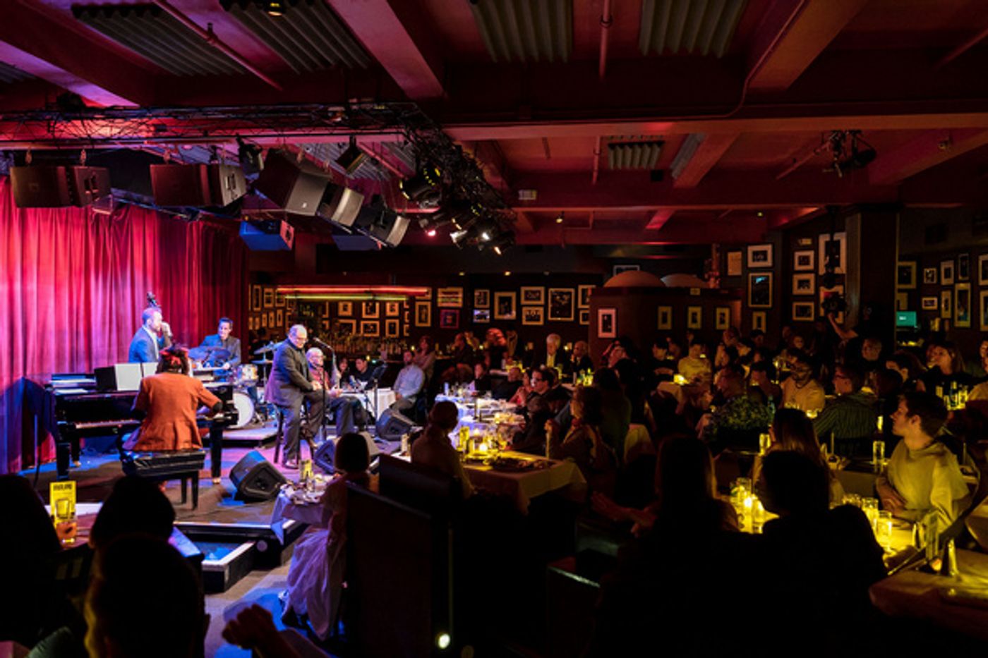 Photos: John Minnock Shines At Birdland Debut  Image