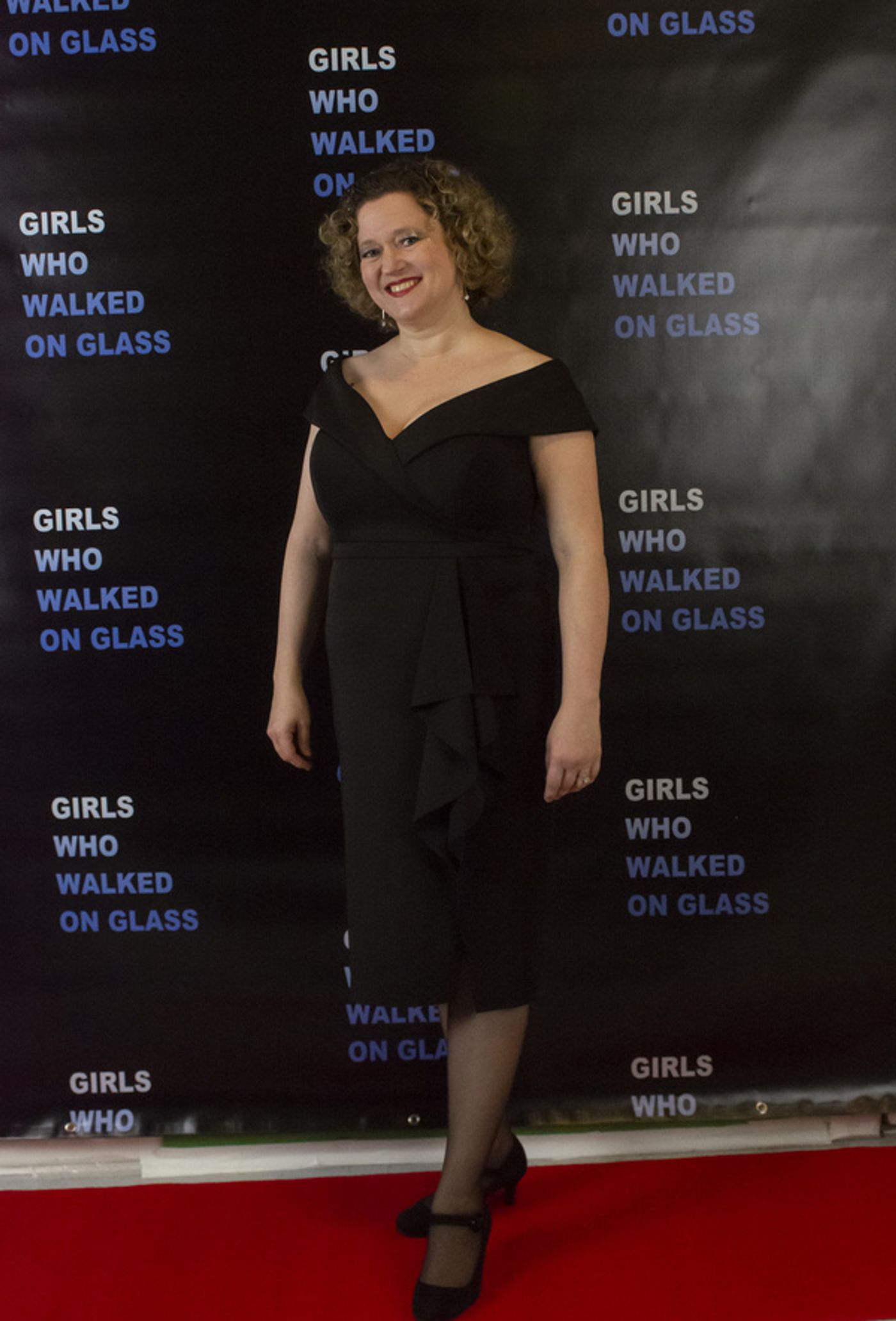 Photos: On the Red Carpet For GIRLS WHO WALKED ON GLASS At Alchemical Studios  Image
