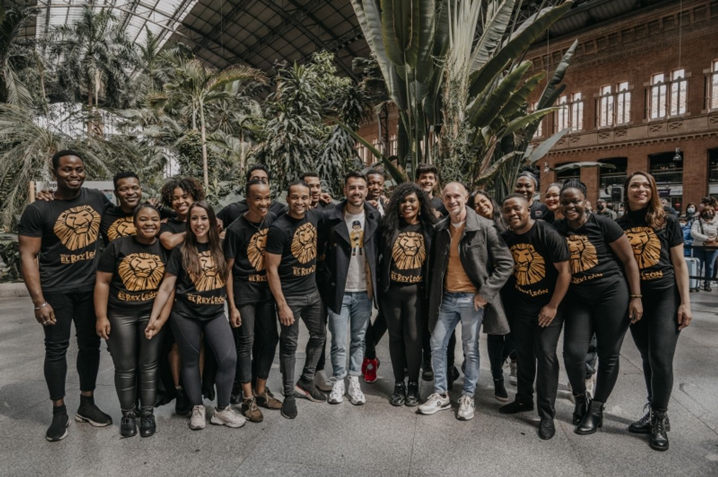 EL REY LEÓN celebra los 5 millones de espectadores en Madrid  Image