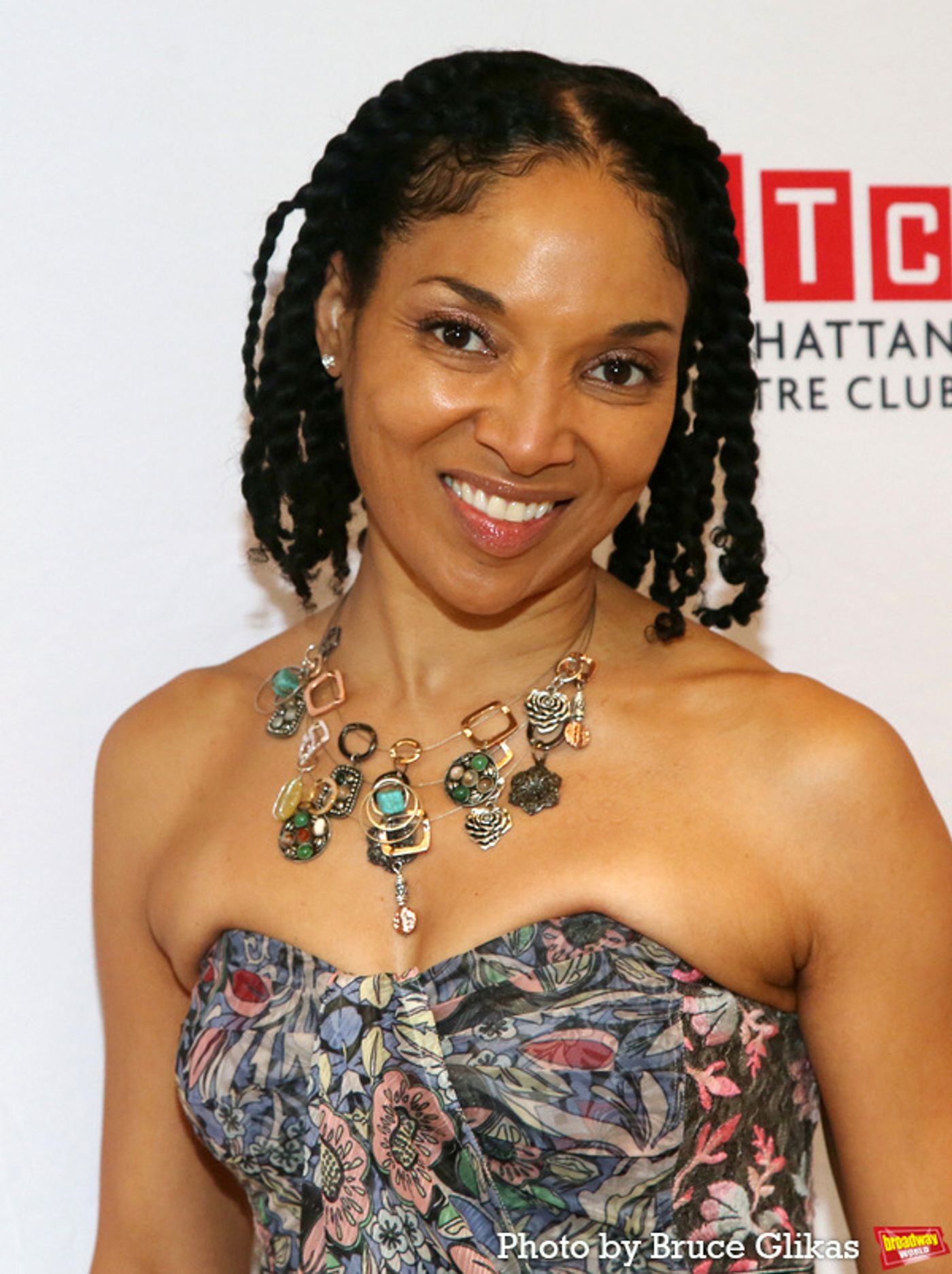 Photos: On the Opening Night Red Carpet for HOW I LEARNED TO DRIVE  Image