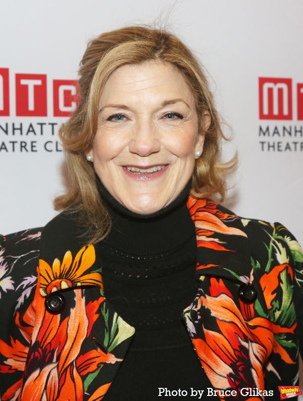 Photos: On the Opening Night Red Carpet for HOW I LEARNED TO DRIVE — photo 46 of 77