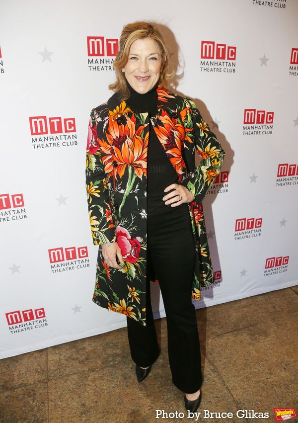 Photos: On the Opening Night Red Carpet for HOW I LEARNED TO DRIVE — photo 47 of 77