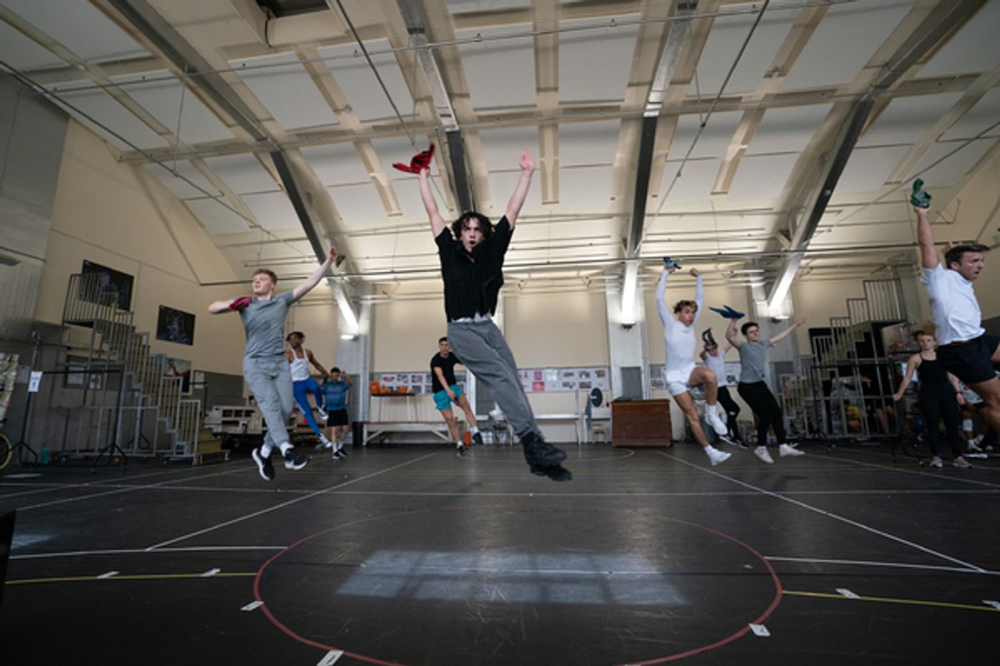 Photos: Inside Rehearsals for GREASE, with Dan Partridge & Olivia Moore  Image