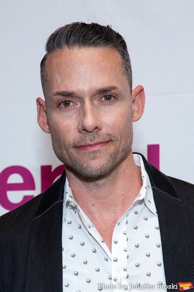 Aaron Rhyne Photo