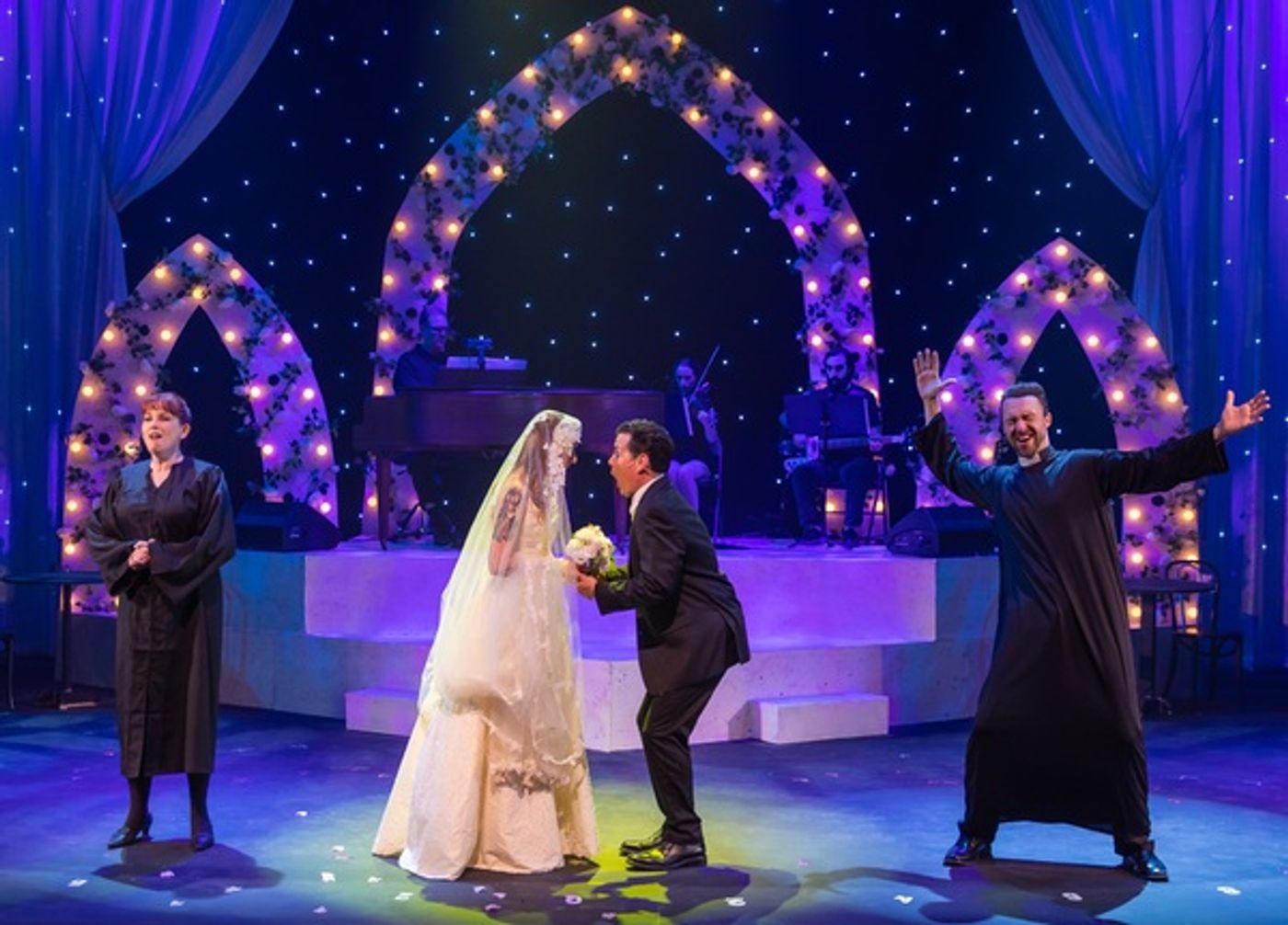 BWW Exclusive: First Look at I LOVE YOU, YOU'RE PERFECT, NOW CHANGE! at the Laguna Playhouse BWW Exclusive: First Look at I LOVE YOU, YOU'RE PERFECT, NOW CHANGE! at the Laguna Playhouse Image