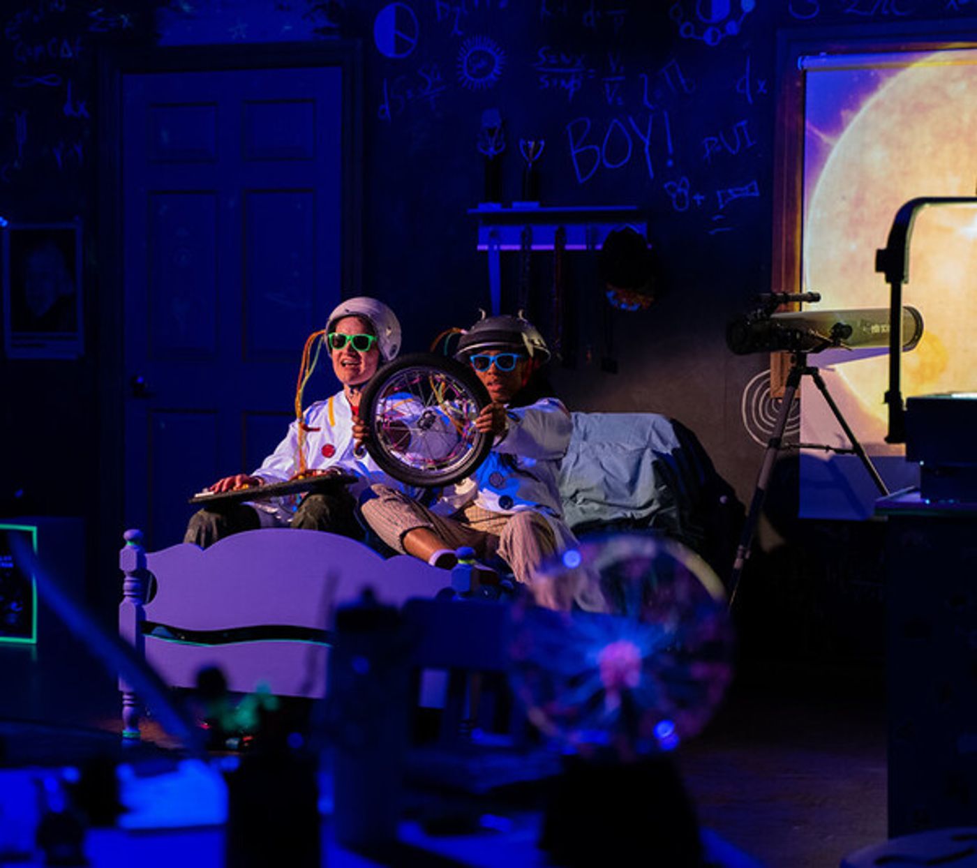 Photos: First Look at THE AMAZING ADVENTURES OF DR. WONDERFUL (AND HER DOG!) at Playhouse on Park  Image