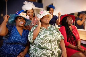 Leslie Ivy, Juanita Harris, and Brittany Nicole Sims, Pam Drummer-Williams and Alana Wagner
@ BroadwayWorld Leslie Ivy, Juanita Harris, and Brittany Nicole Sims, Pam Drummer-Williams and Alana Photo