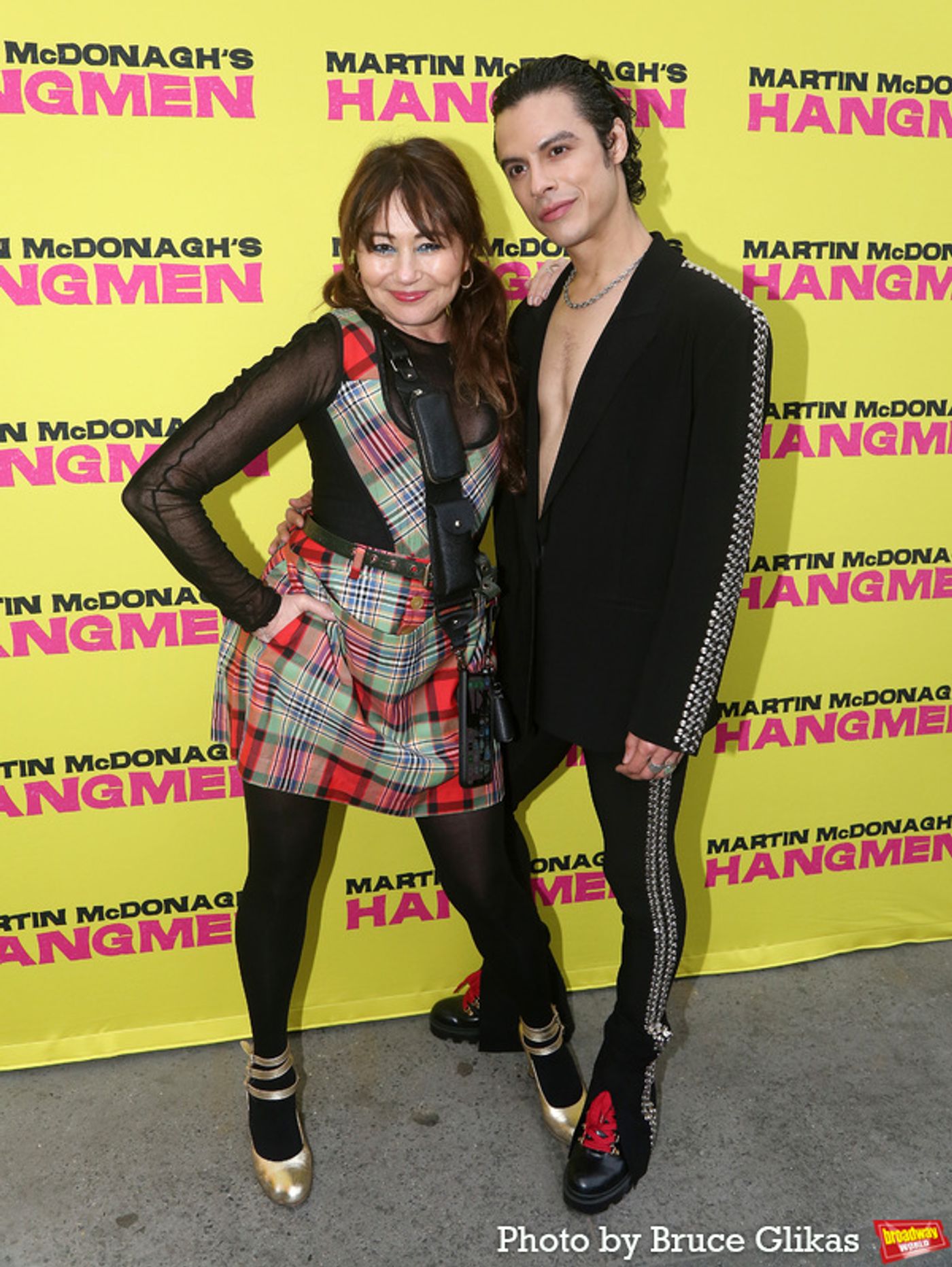 Photos: On the Red Carpet for Opening Night of HANGMEN  Image