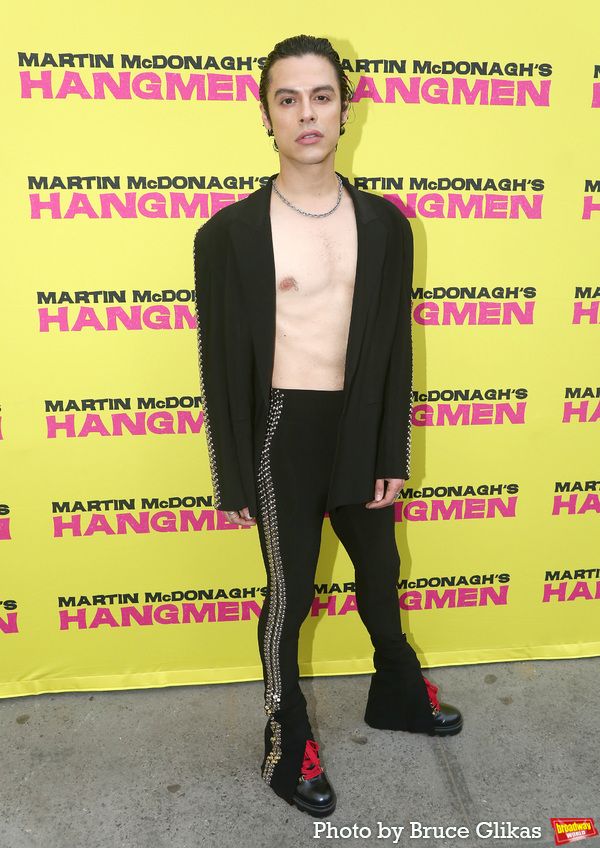 Photos: On the Red Carpet for Opening Night of HANGMEN — photo 21 of 59