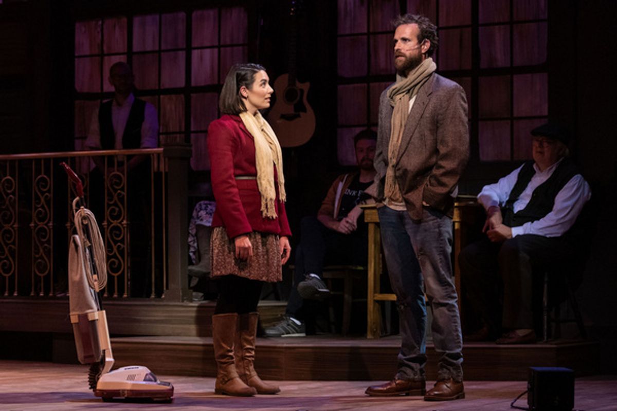 Ana Marcu as Girl & Tom Frank as Guy at 