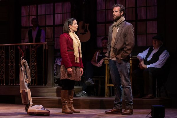 Ana Marcu as Girl & Tom Frank as Guy Photo