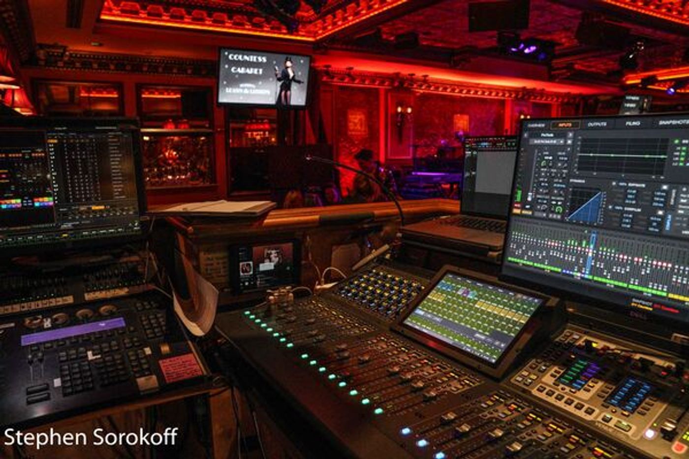 Photos: The Countess Luann de Lesseps Brings THE COUNTESS CABARET to Feinstein's/54 Below  Image