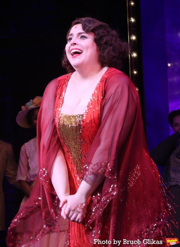 Photos: Beanie Feldstein and the Cast of FUNNY GIRL Take Their Opening Night Bows — photo 9 of 25