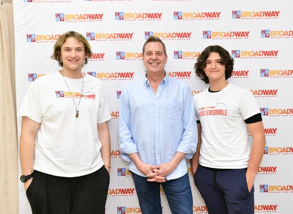 Frankie Lane, New York Pops Conductor Steven Reineke and Lenny Lane  Photo
