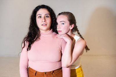(L-R) Melannie V zquez Lara and Briana Archer Photo